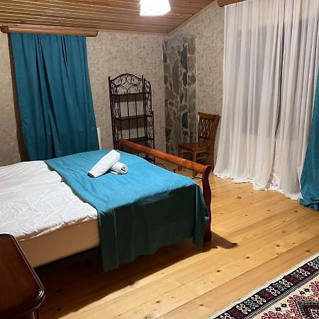 Laghami Guest House Местия Экстерьер фото