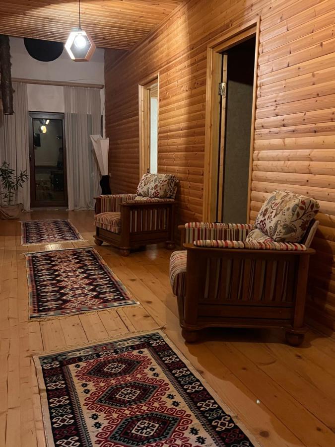 Laghami Guest House Местия Экстерьер фото